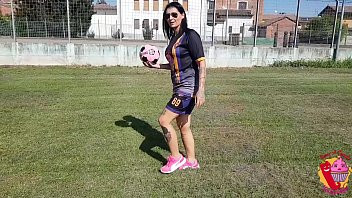 Play Football mom (part 1)