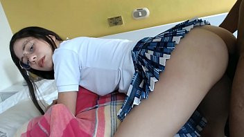 Play My cousin comes from school and I fuck her in the ass